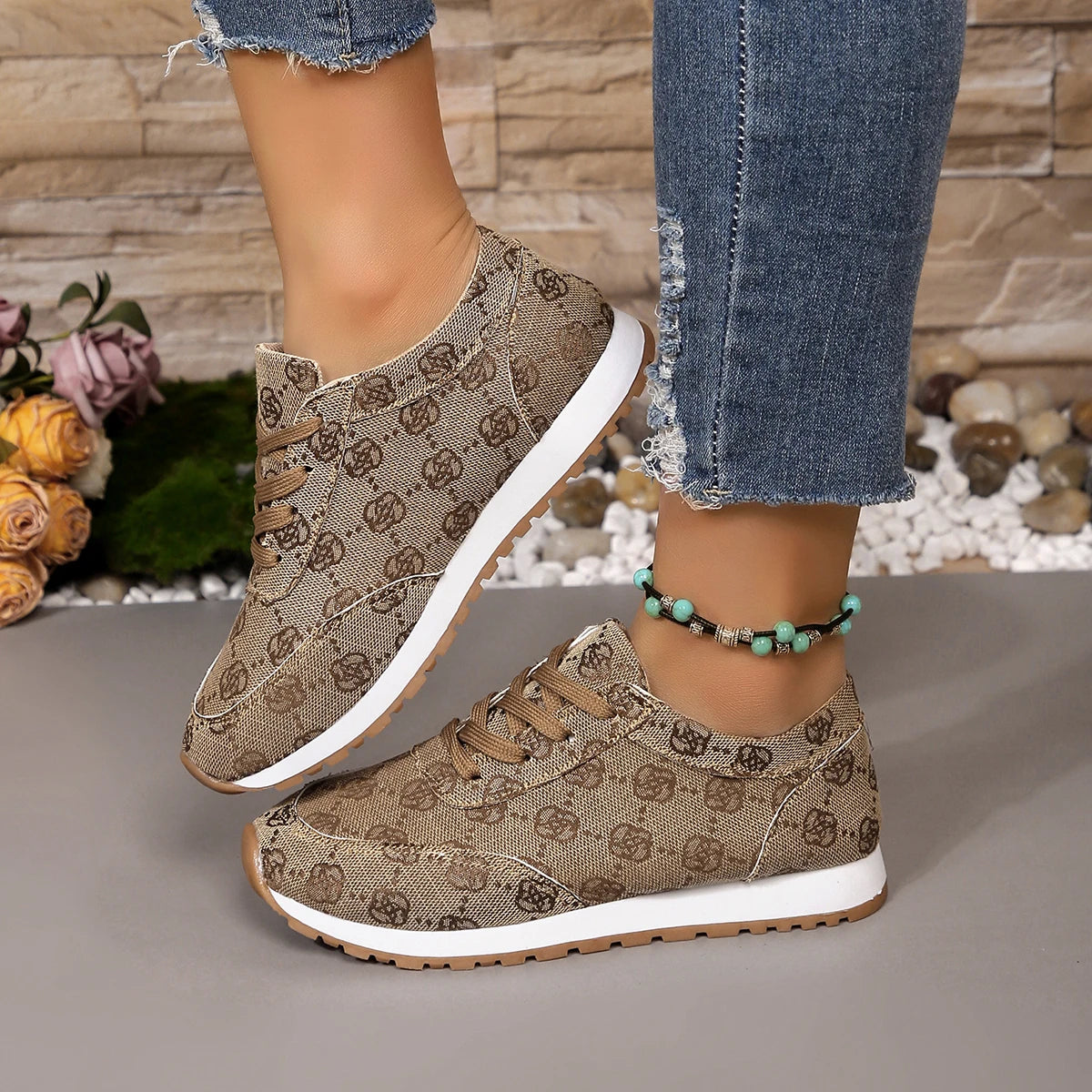 Women Casual Board Shoes 2024 Spring Summer New Fashion Breathable Low Top Shoes Women Comfortable Outdoor Walking Shoes Women