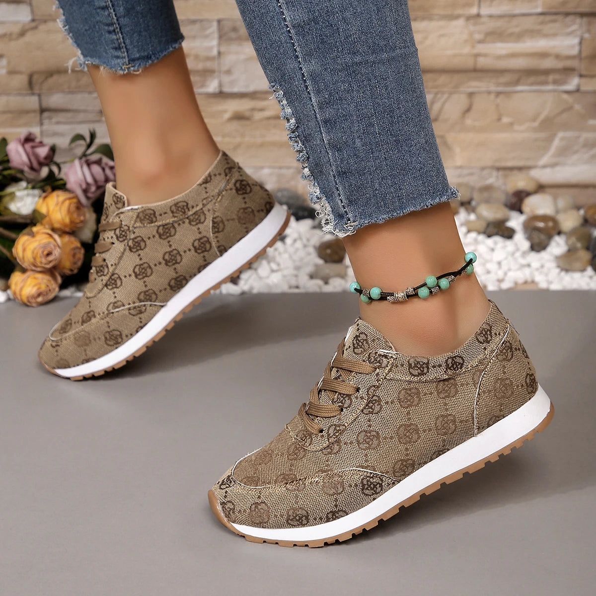 Women Casual Board Shoes 2024 Spring Summer New Fashion Breathable Low Top Shoes Women Comfortable Outdoor Walking Shoes Women